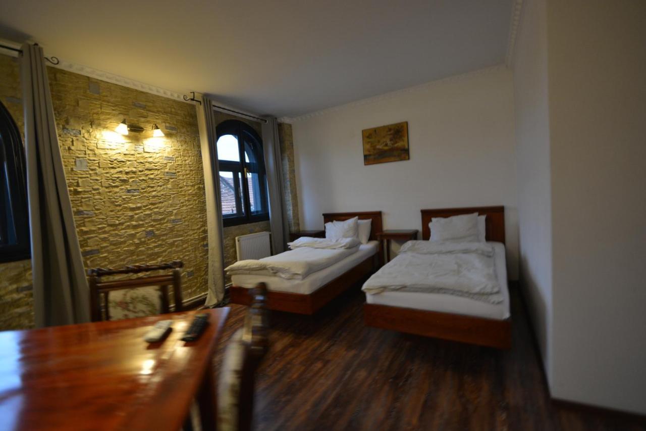 Gala - Guesthouse أرادايا المظهر الخارجي الصورة